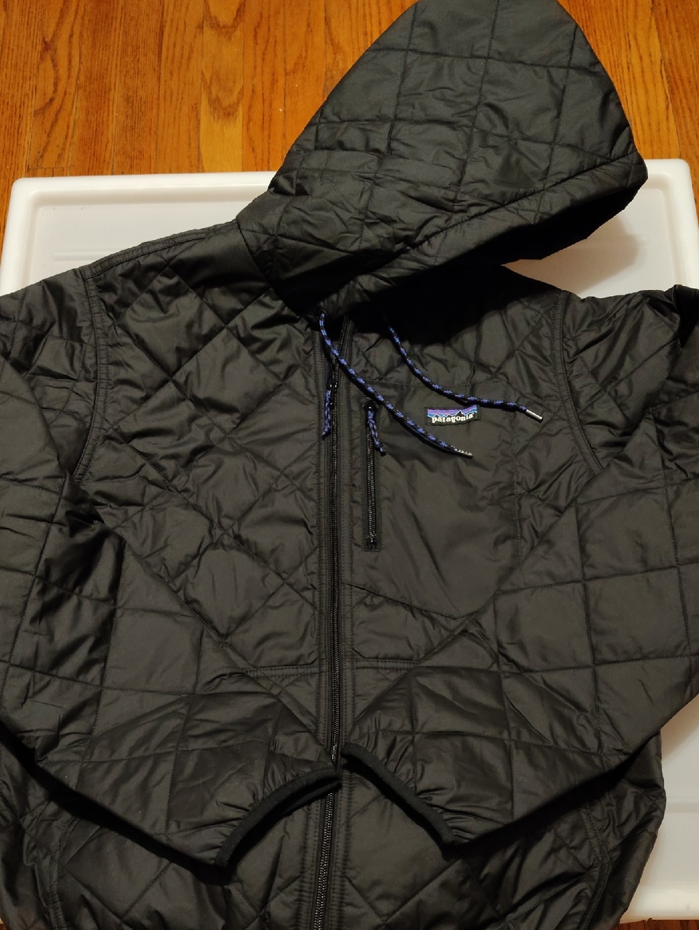 New Patagonia Diamond Quilted Bomber Hoody Light Packable Pretty Water Proof